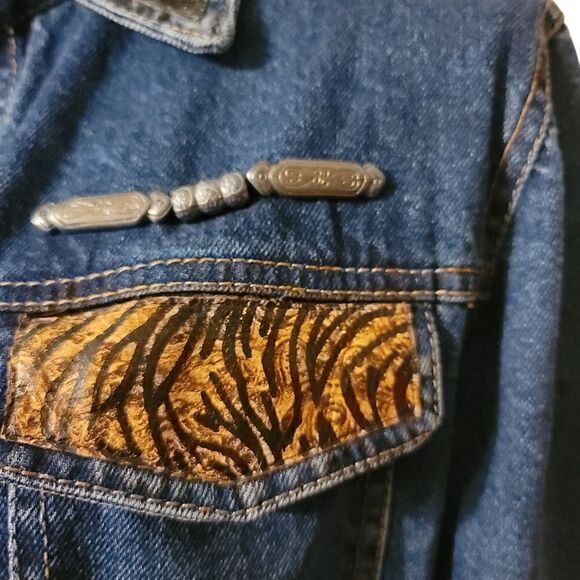 Streets Ahead Animal Print Design Denim Button Down Jacket Size M - Picture 9 of 10